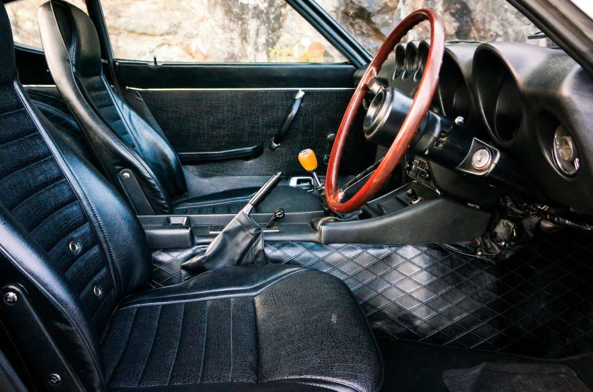 Nissan Fairlady z s30 салон