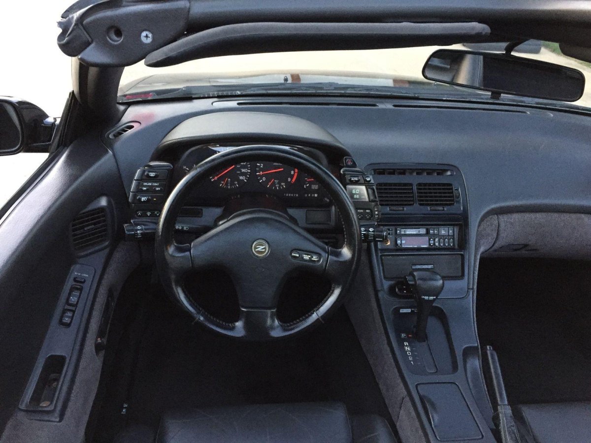 Nissan 300zx салон