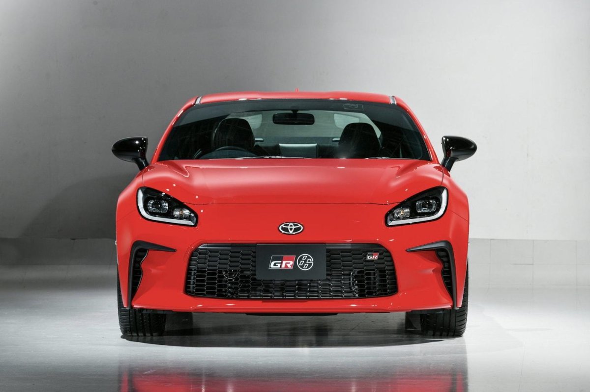 Тойота gt 86 2021