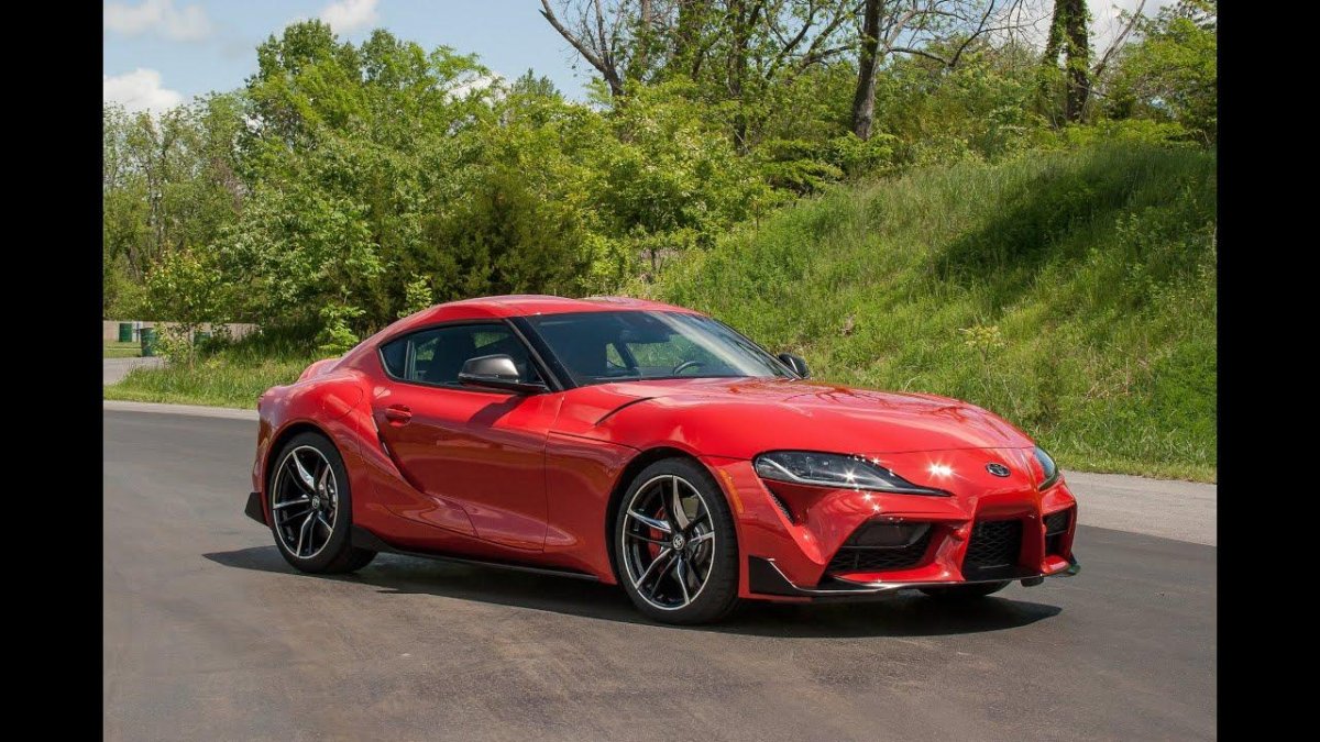 Тойота Супра 2022