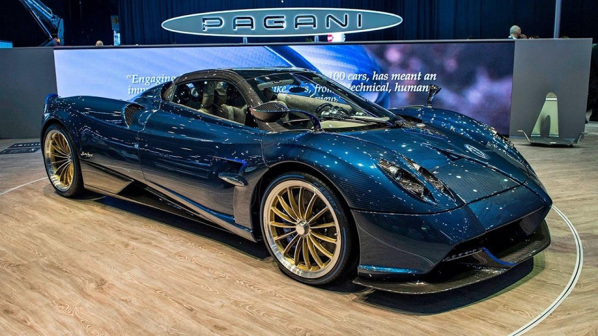 Pagani Huayra Roadster 2017