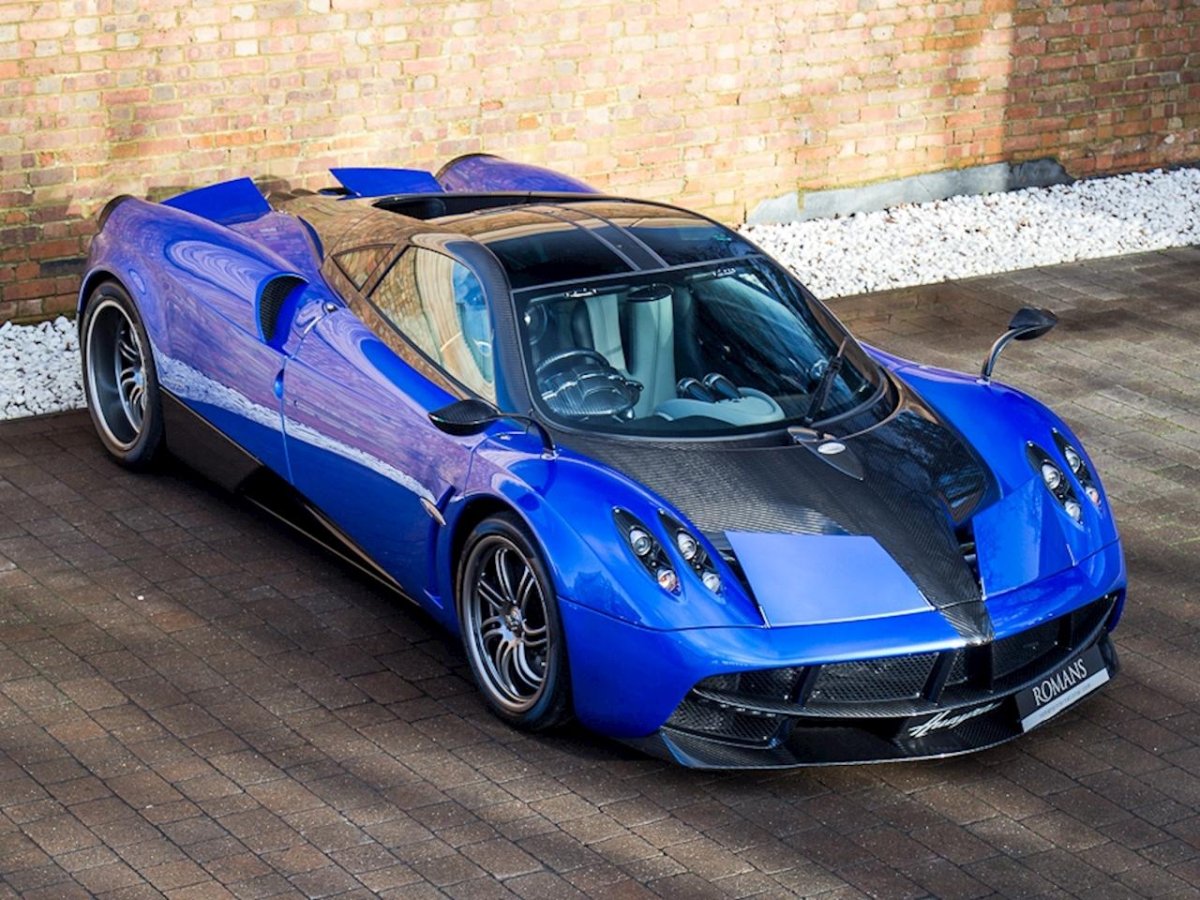 Pagani Huayra Blue