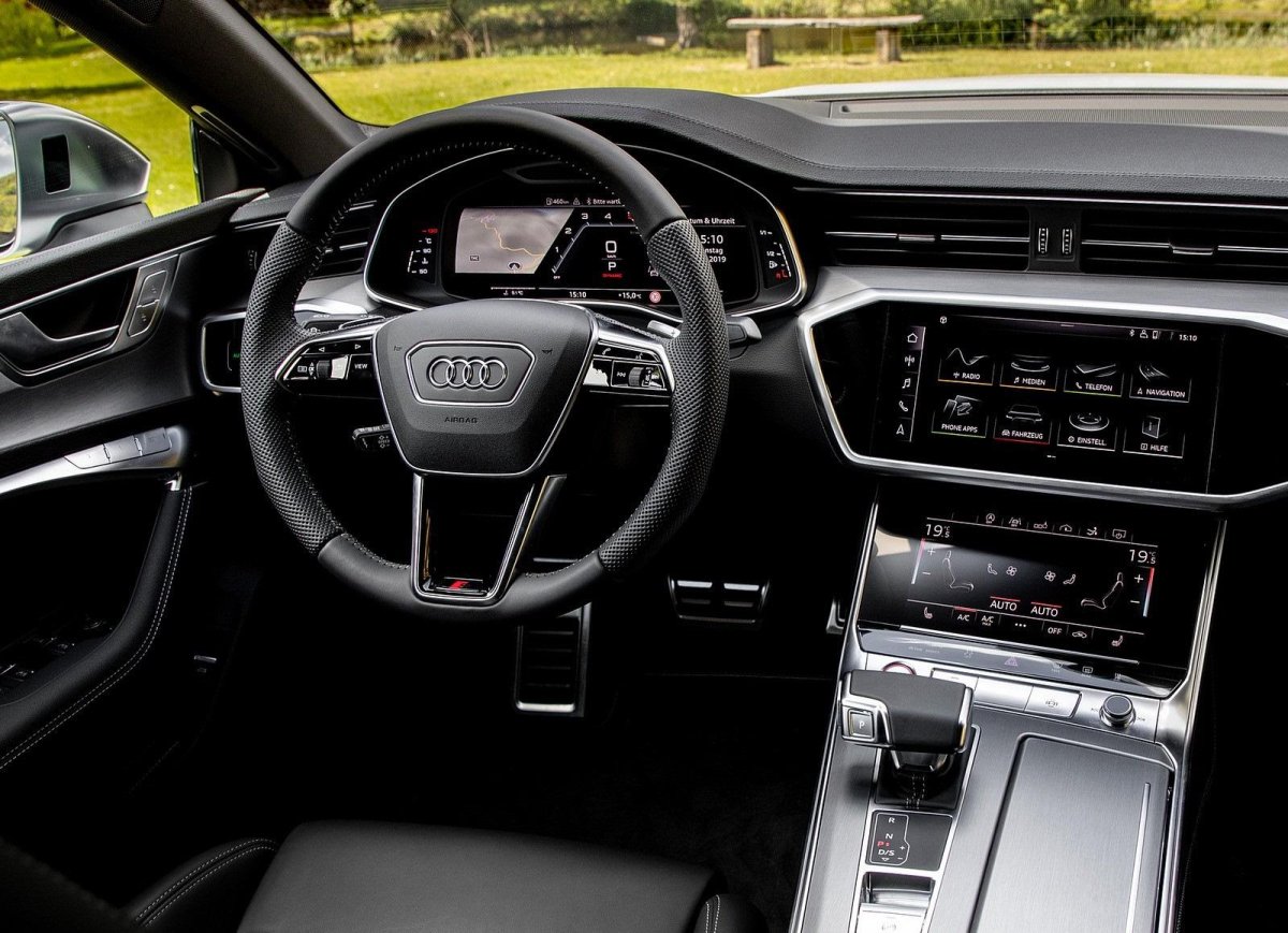 Audi a7 Sportback 2019 салон