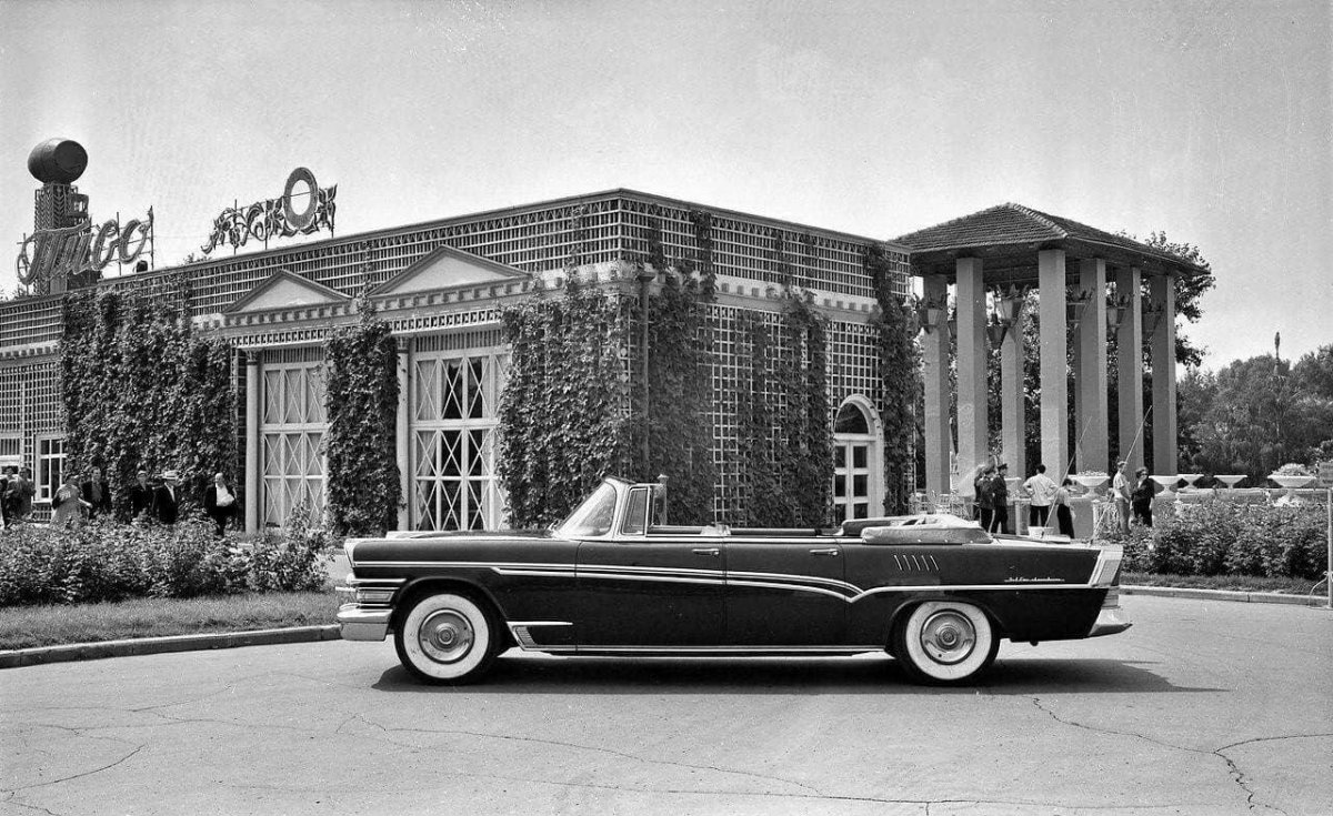 ЗИЛ 111 кабриолет