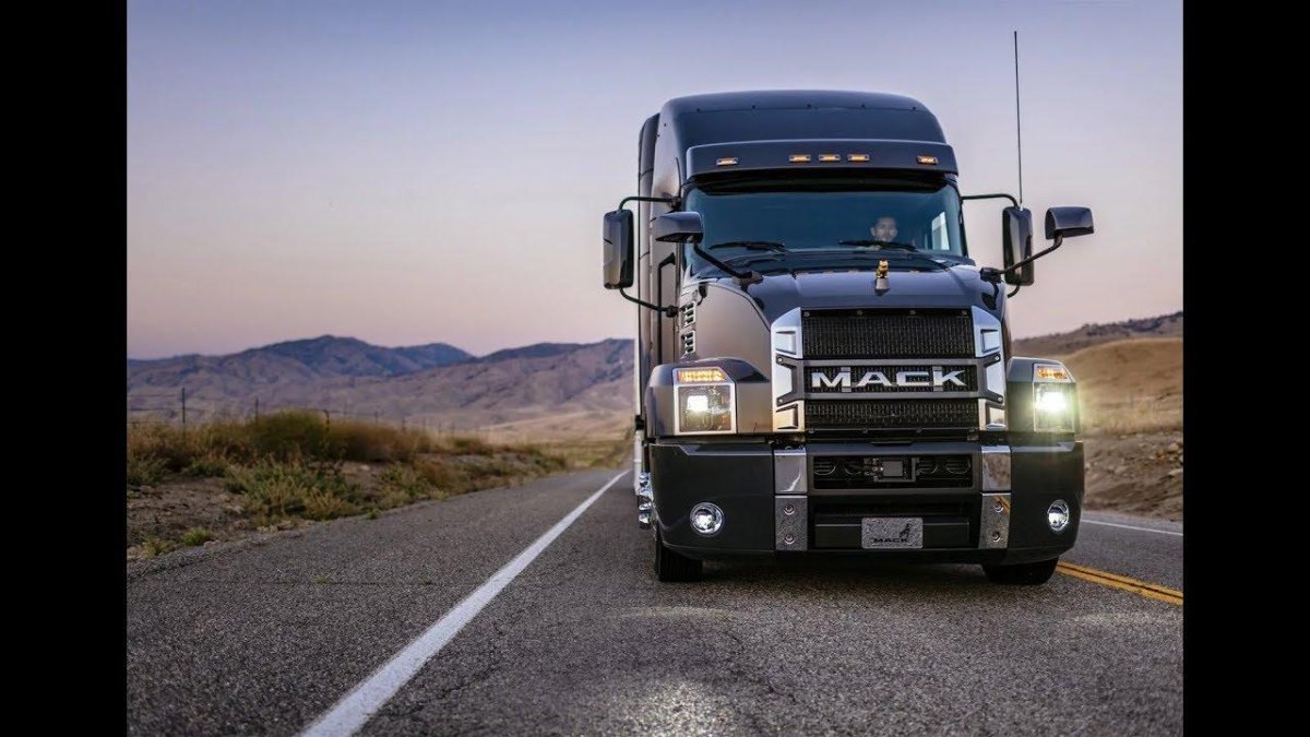 Mack Trucks Грузовики 2020