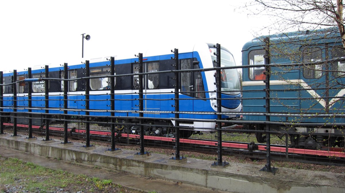 81-556 Нева вагон