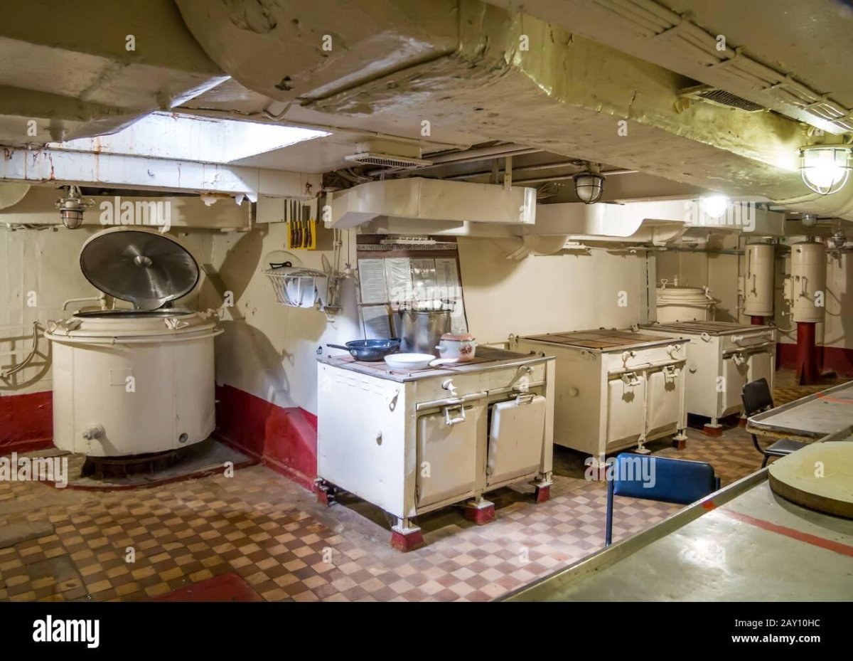 Корабль Михаил Кутузов камбуз