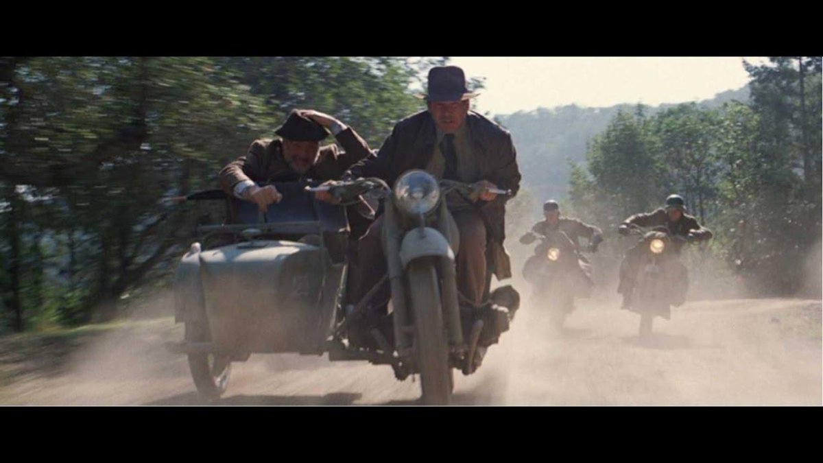 Мотоцикл из Индиана Джонс и королевство Хрустального