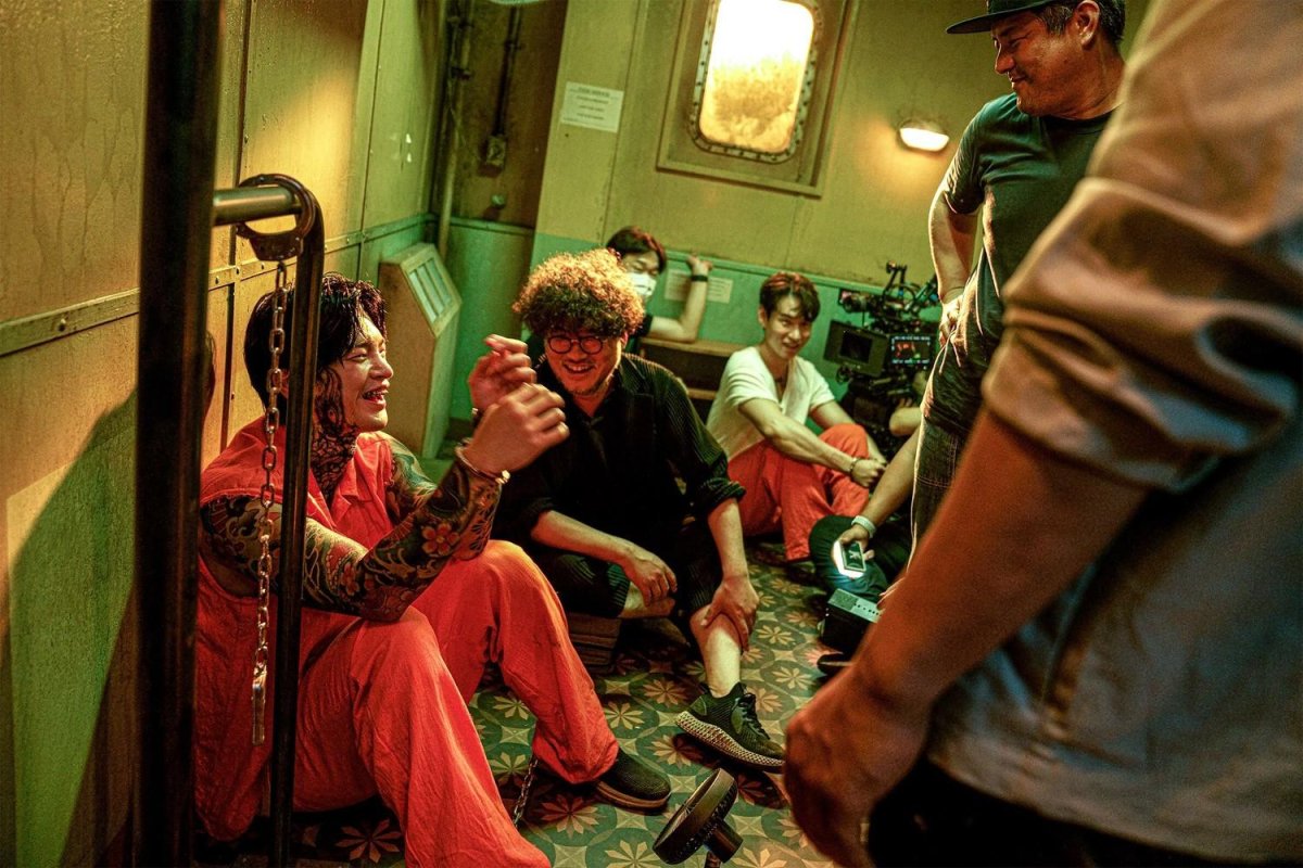 Корабль в Пусан фильм 2022 со ин Гук