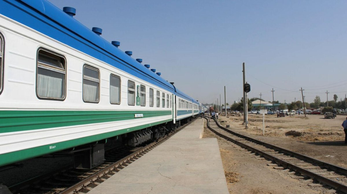 Поезд Ташкент Самарканд Афросиаб