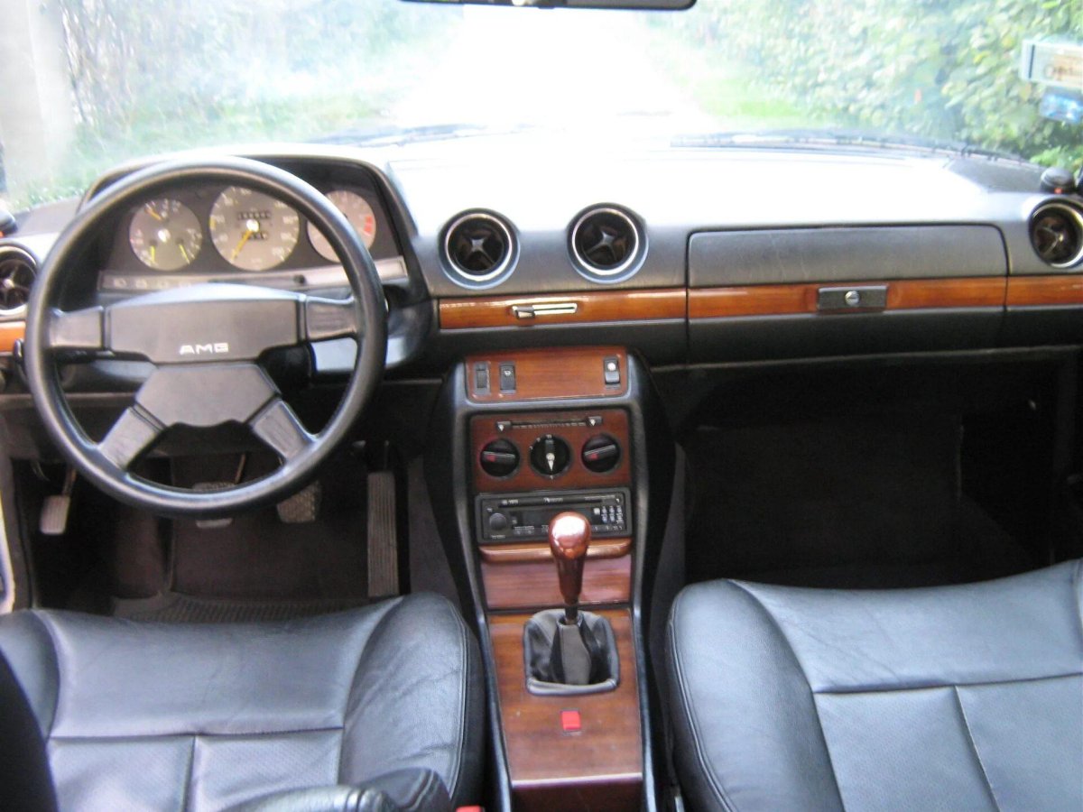 Мерседес w123 салон