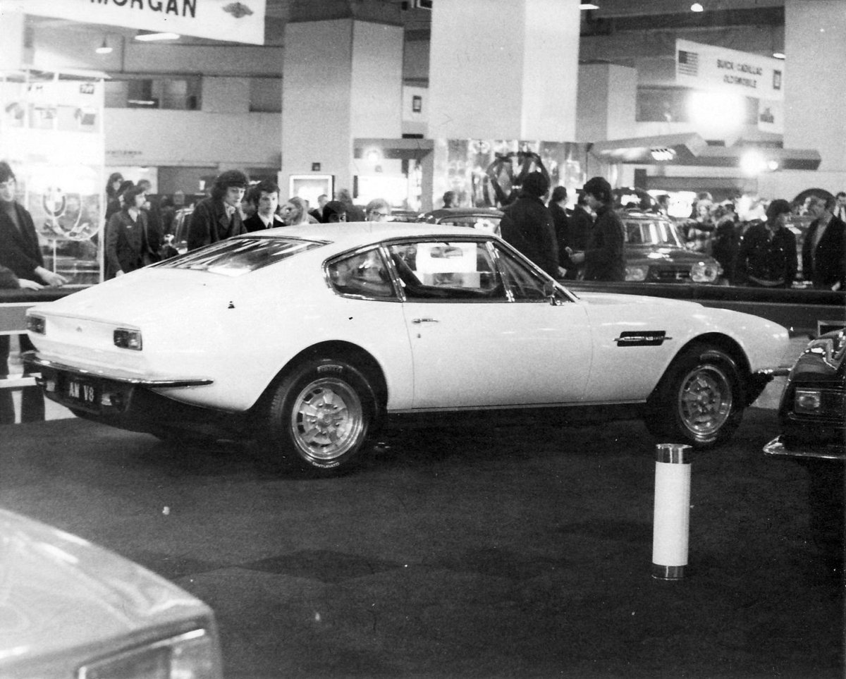 Aston Martin v8 1972