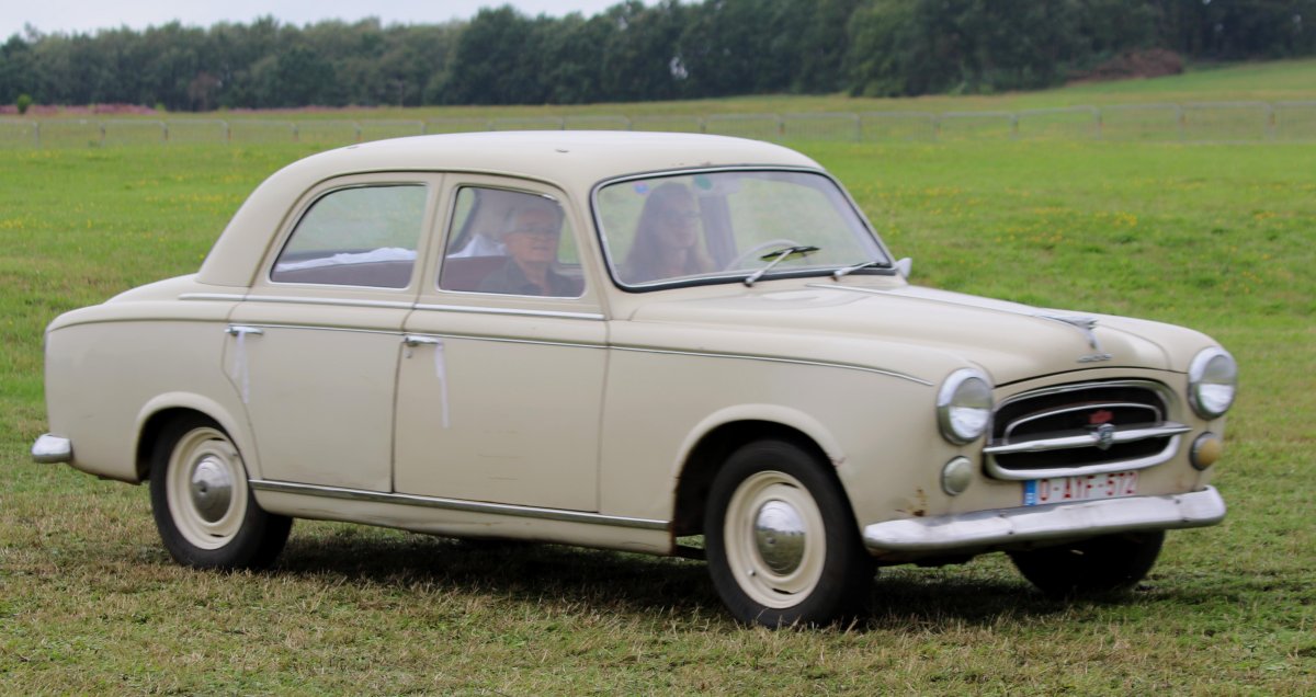 Peugeot 403