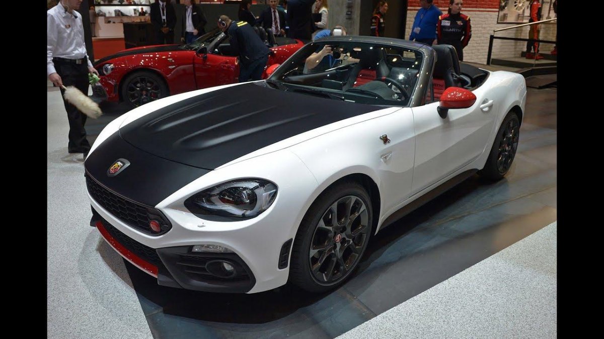 Fiat 124 Spider Abarth 2016