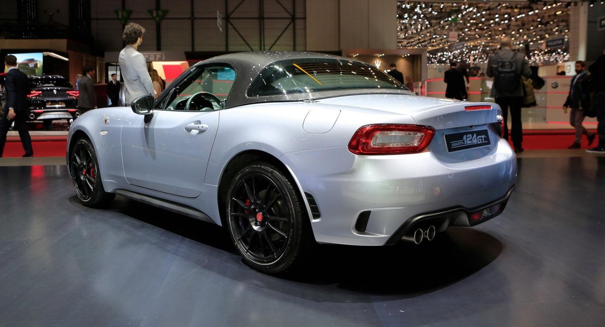 Fiat 124 Spider Hardtop