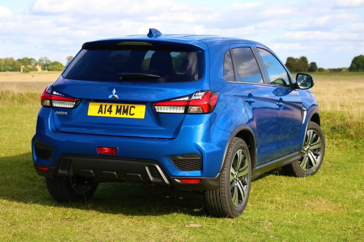 Митсубиси АСХ 2020