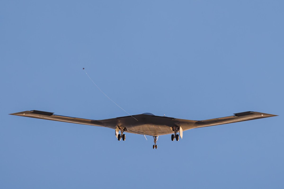 B21 Raider бомбардировщик