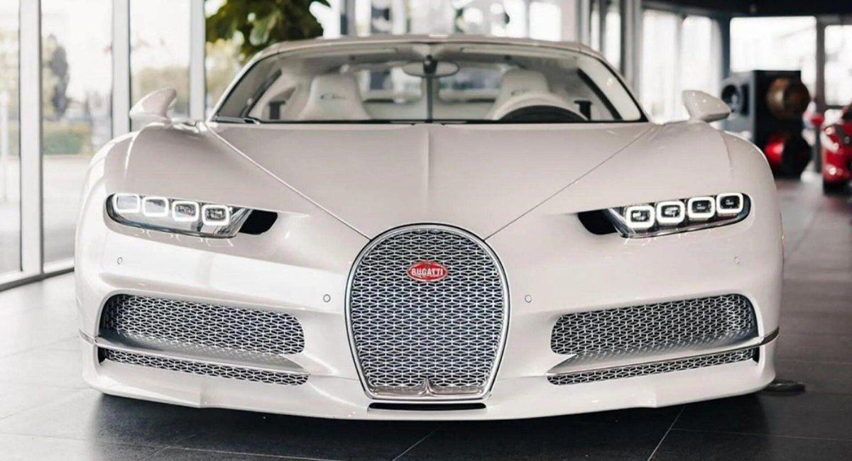 Bugatti Chiron White