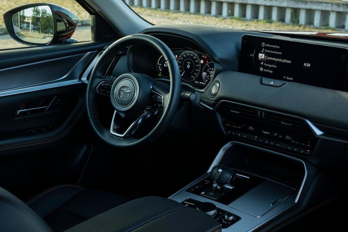Mazda CX-60 салон