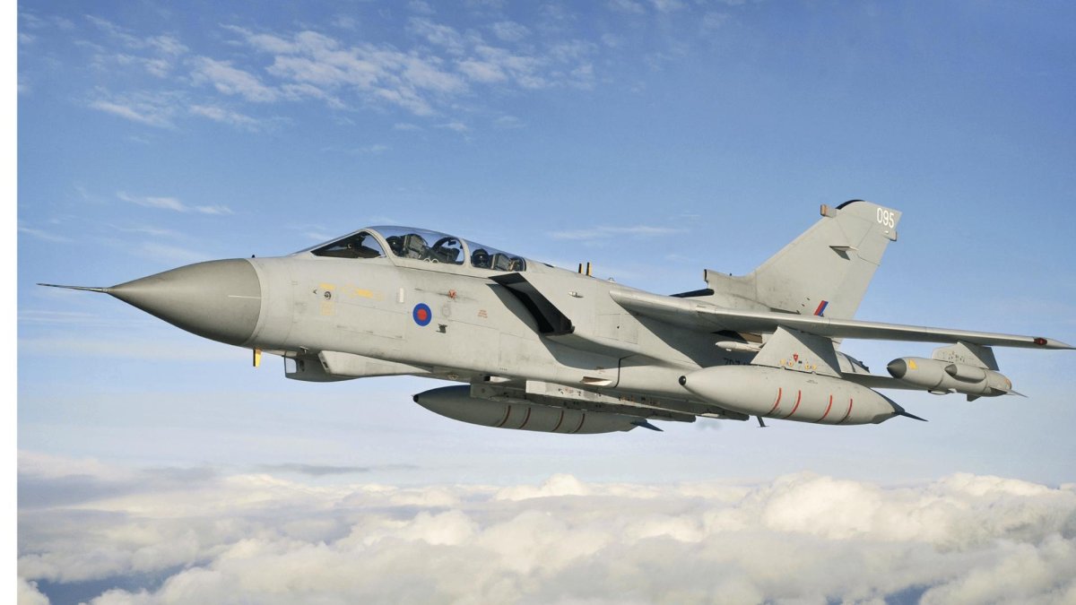 Торнадо истребитель бомбардировщик