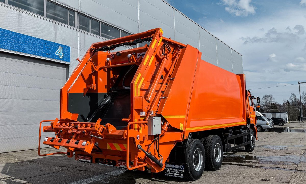 Мусоровоз Hidro-Mak объем 10 куб.м. радиус поворота