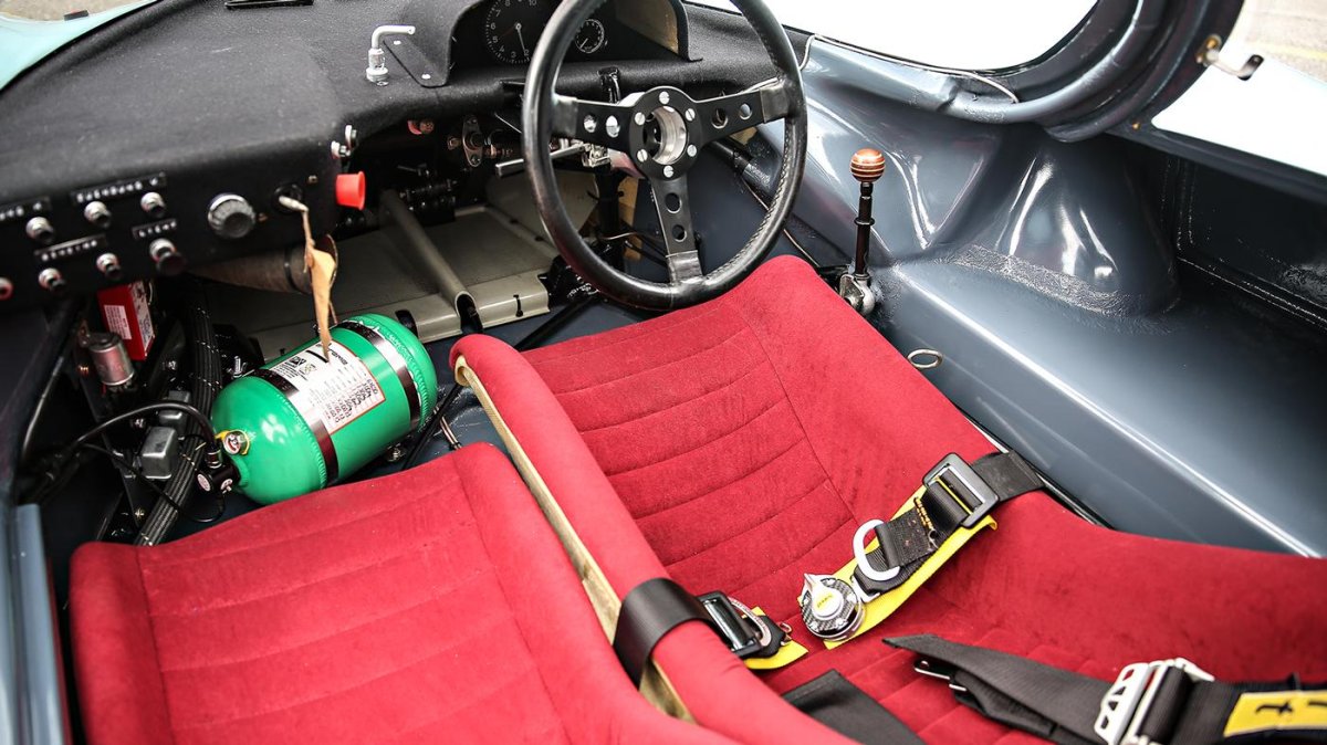 Porsche 917 салон