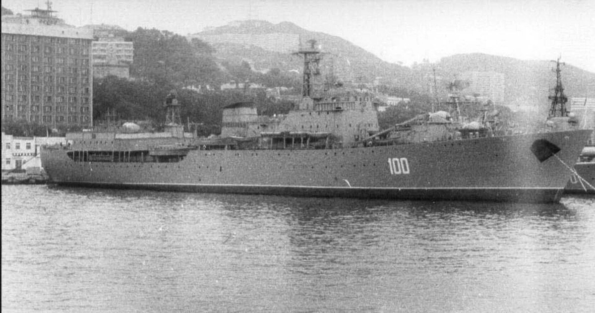 Плавбаза 1886 проекта Иван Кучеренко