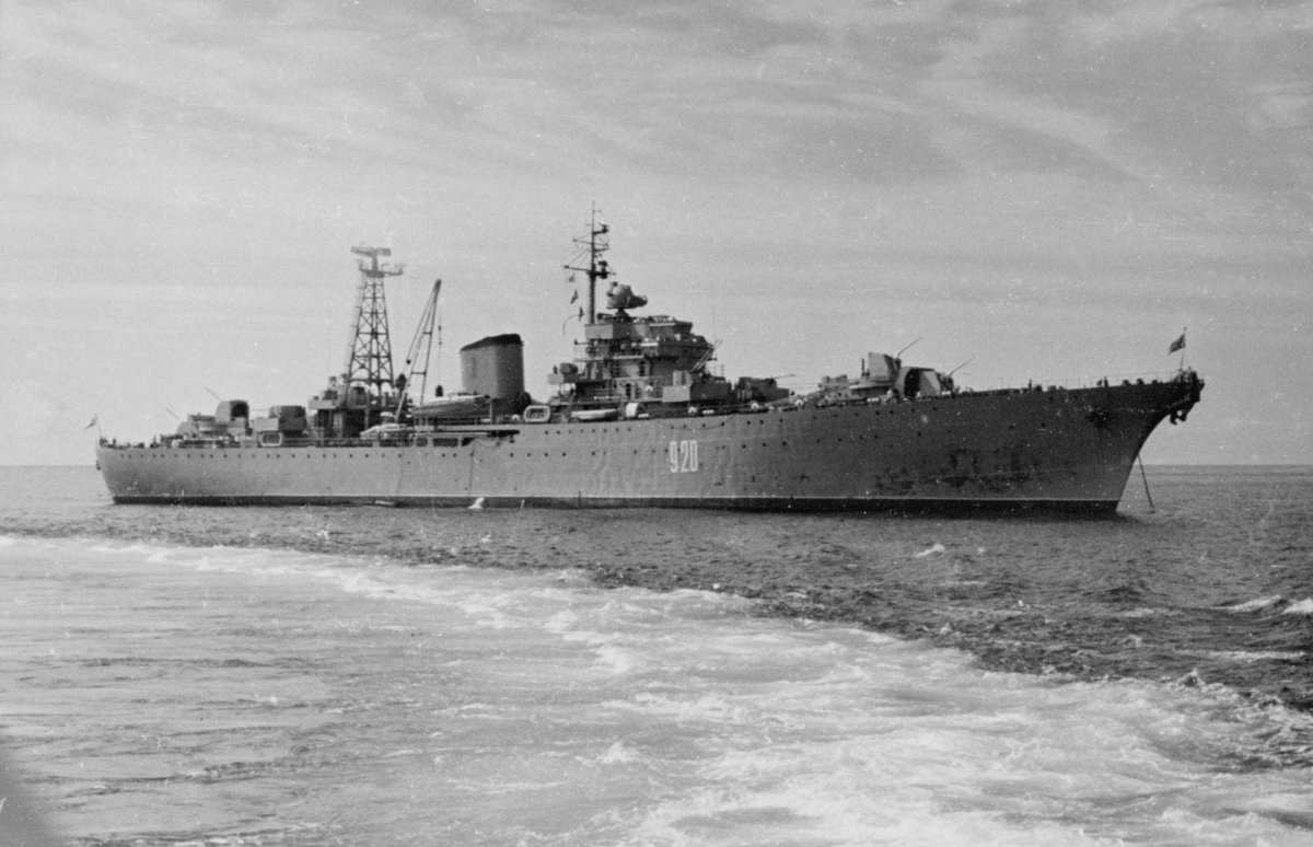 Плавбаза Магомед Гаджиев