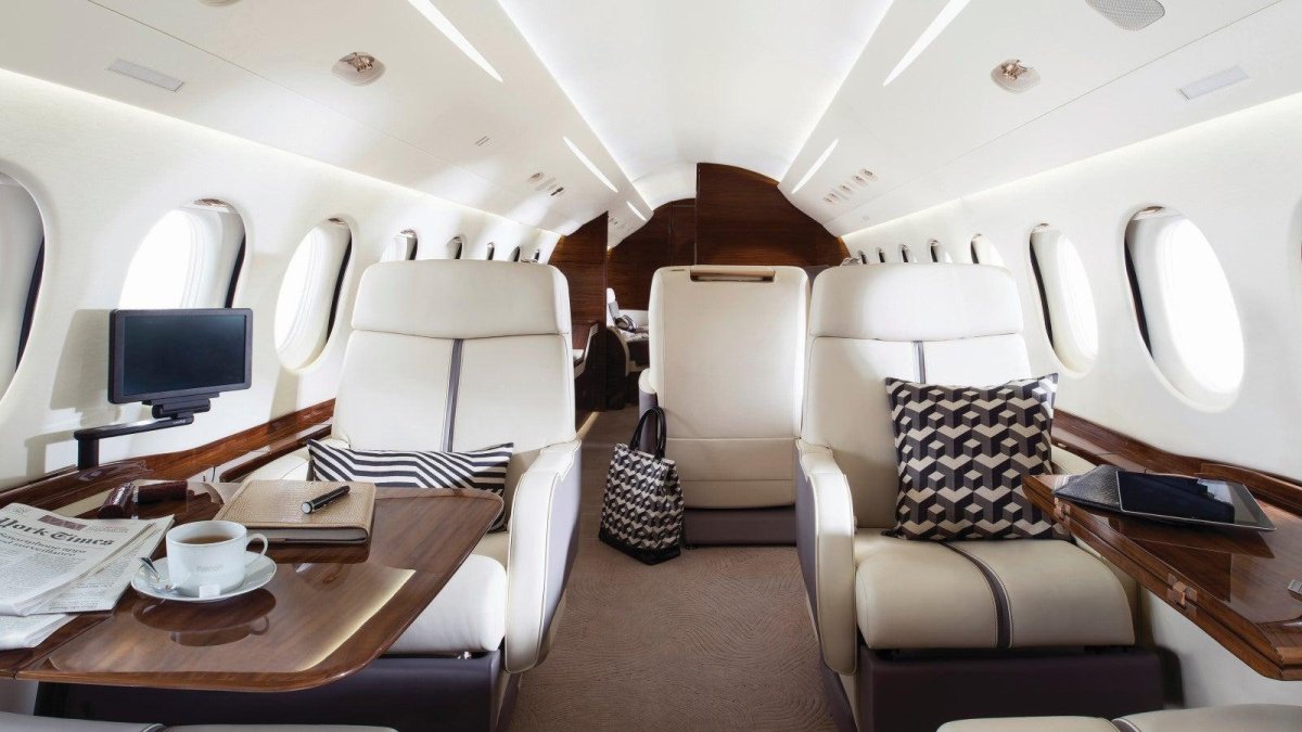 Falcon 7x Газпромавиа