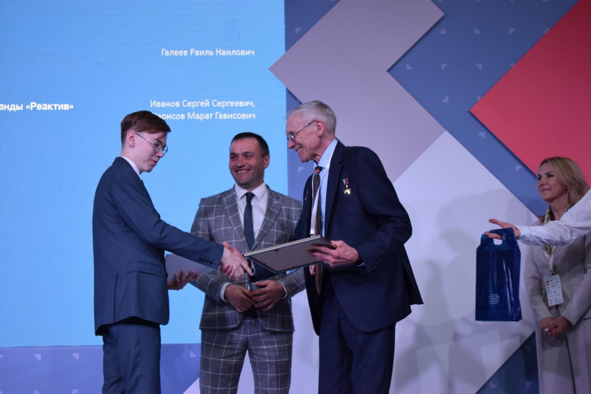 Сергей Авдеев космонавт