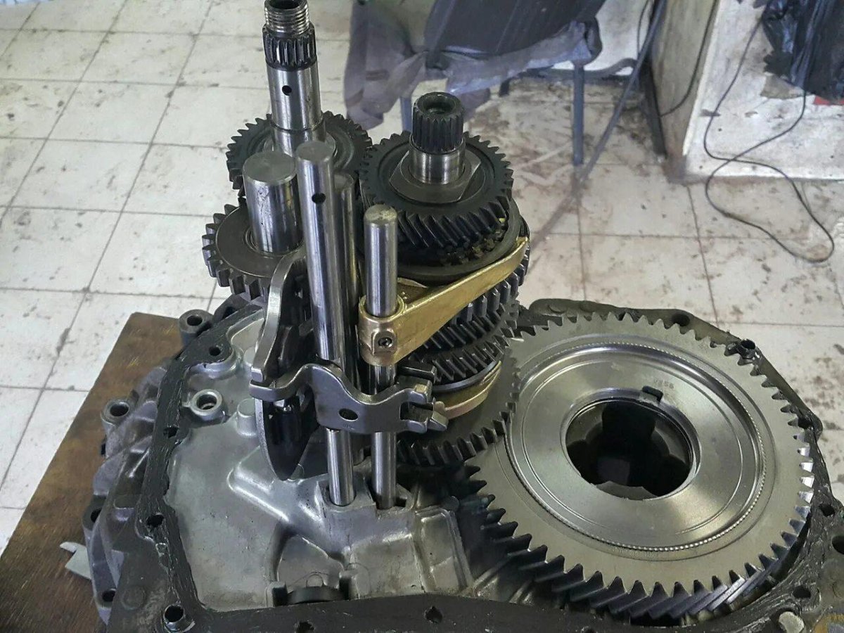 МКПП Рено Лагуна 1