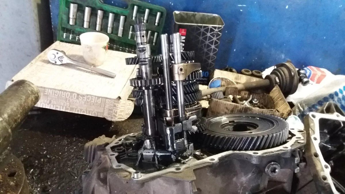 Первичный вал Рено Симбол