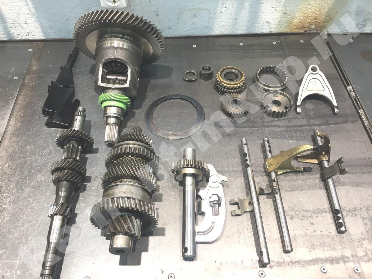 КПП Рено Логан 1.4