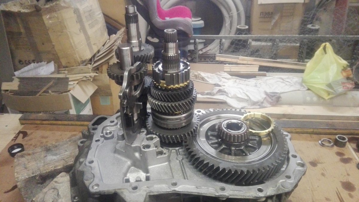 Вторичный вал МКПП Рено Меган