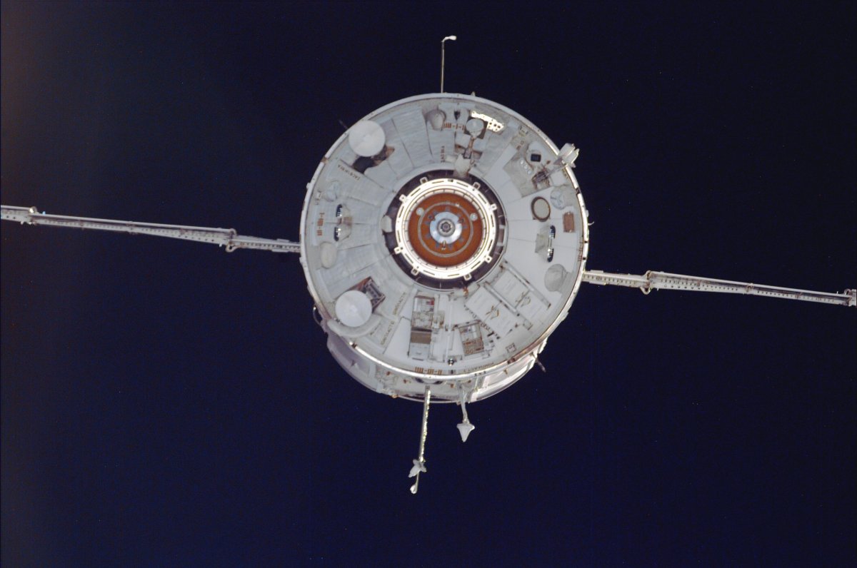 Звездолет Заря