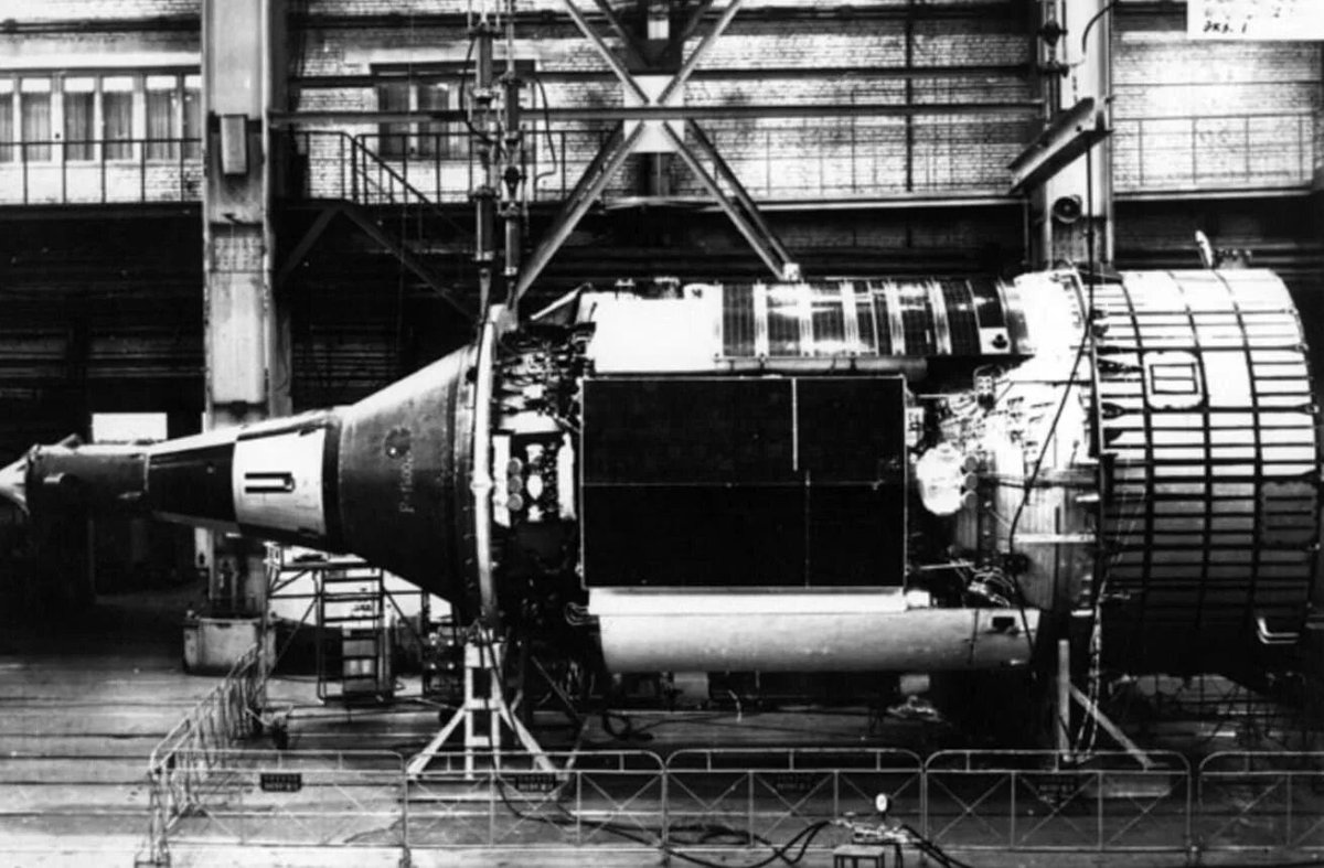 Транспортный корабль снабжения станция Алмаз