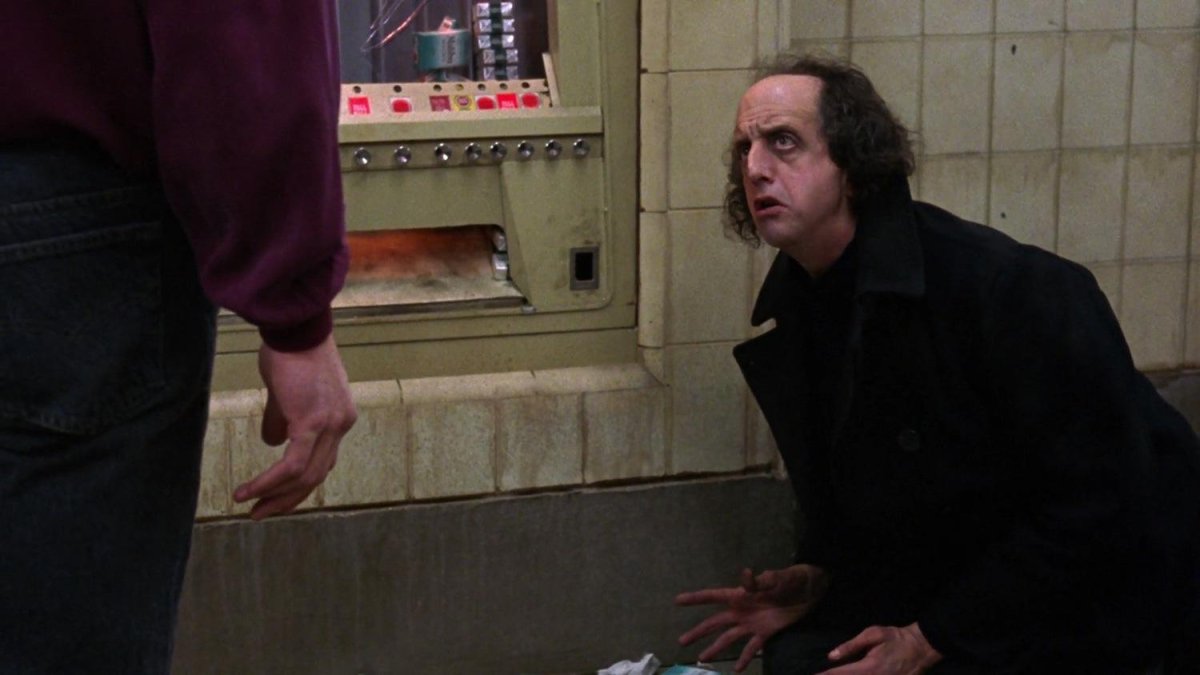 Винсент Скьявелли привидение