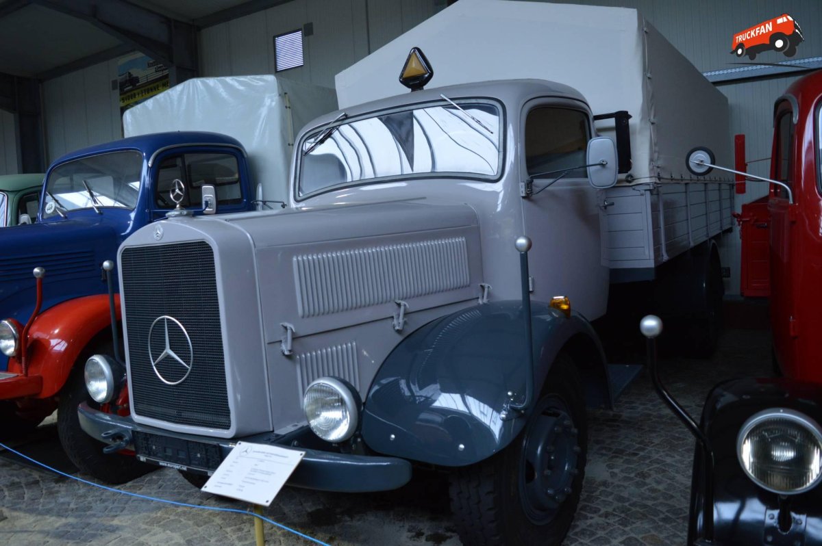 Mercedes-Benz l1500a