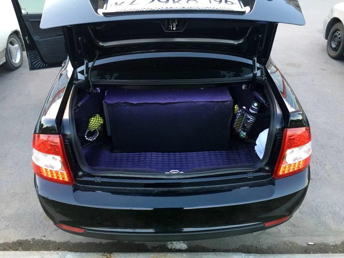 Лада Приора багажник