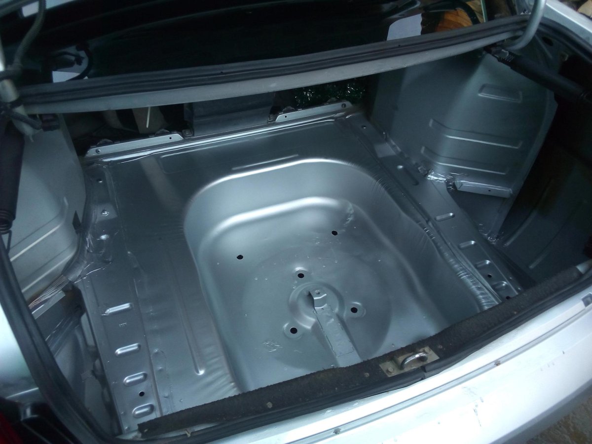 Багажник Приора хэтчбек изнутри