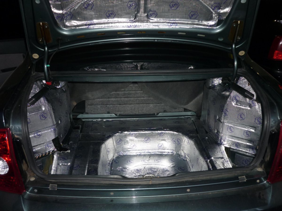 Лада Приора 2008 багажник