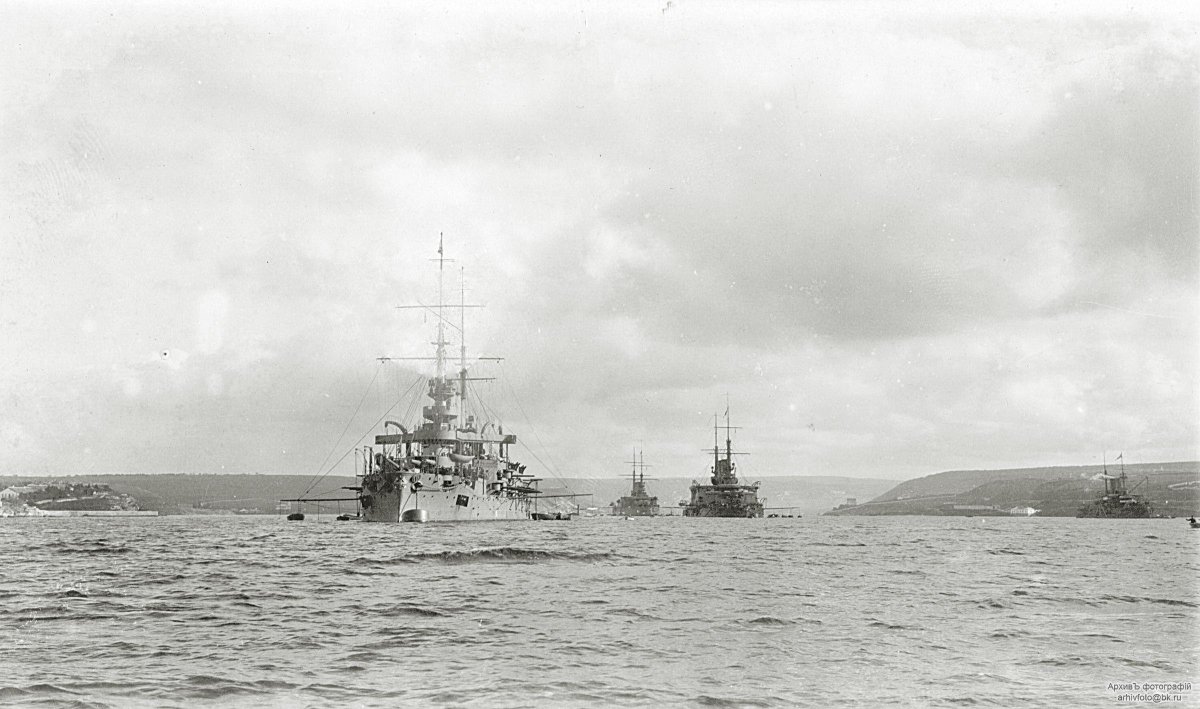 Три святителя корабль броненосец