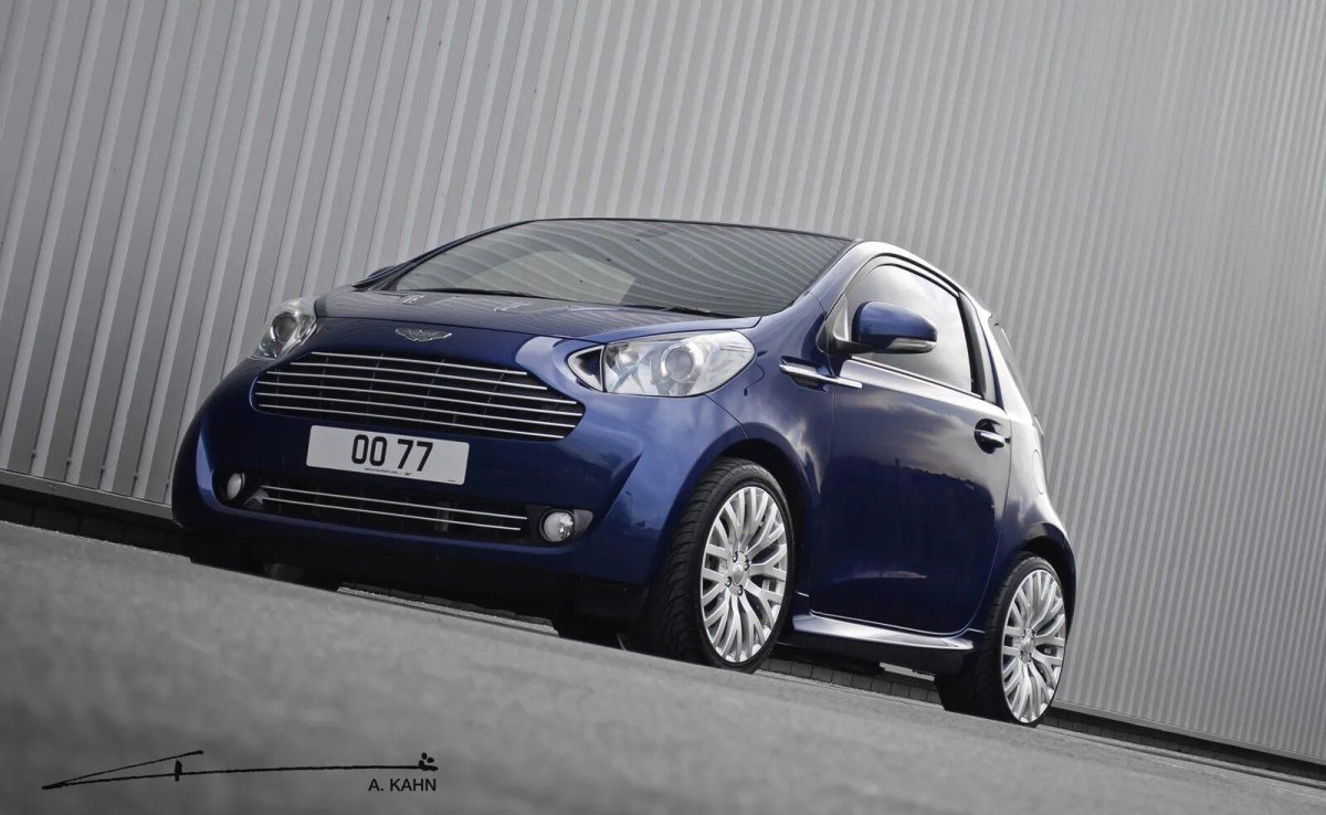 Астон Мартин Сигнет