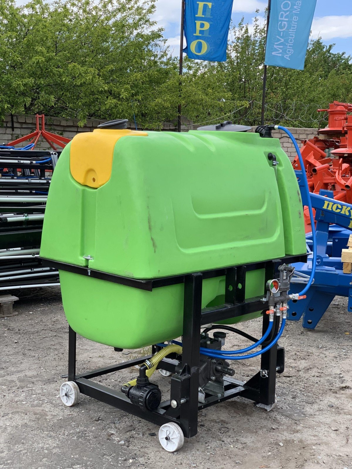 Опрыскиватель полевой ogr 800 л - 18 м