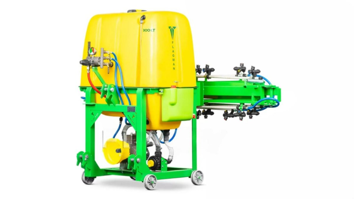 Опрыскиватель навесной 300л