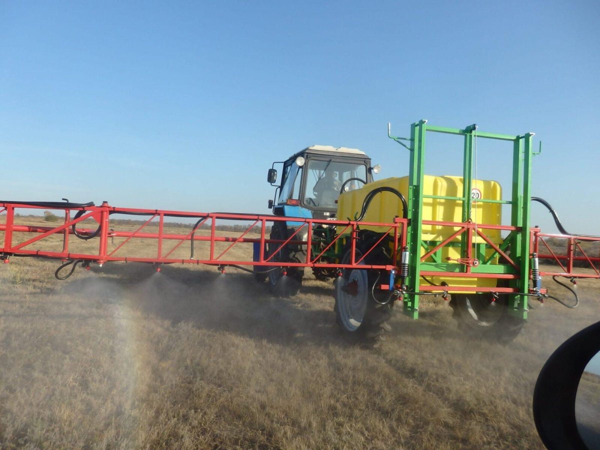 Опрыскиватель прицепной ОП-2500