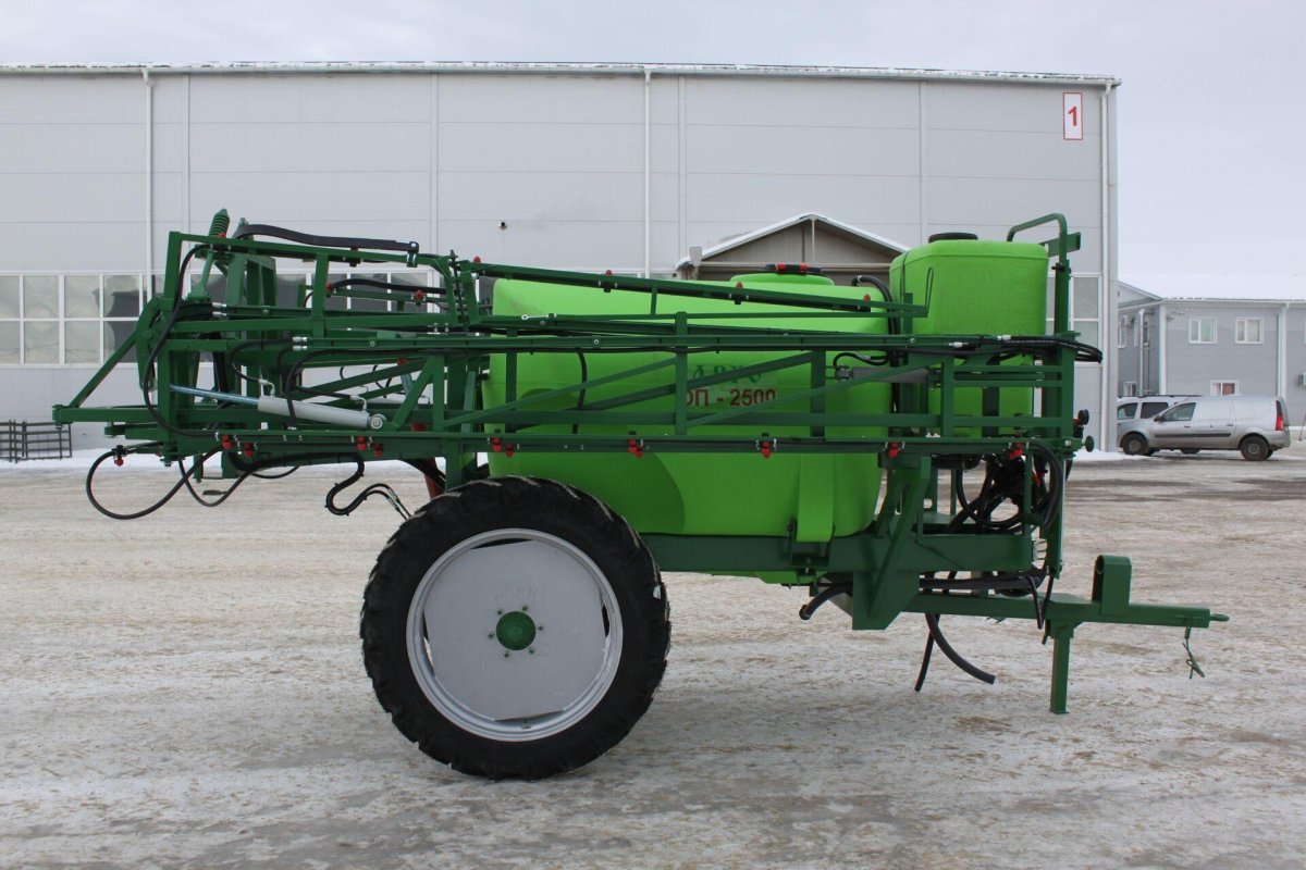 Опрыскиватель ОП 2500