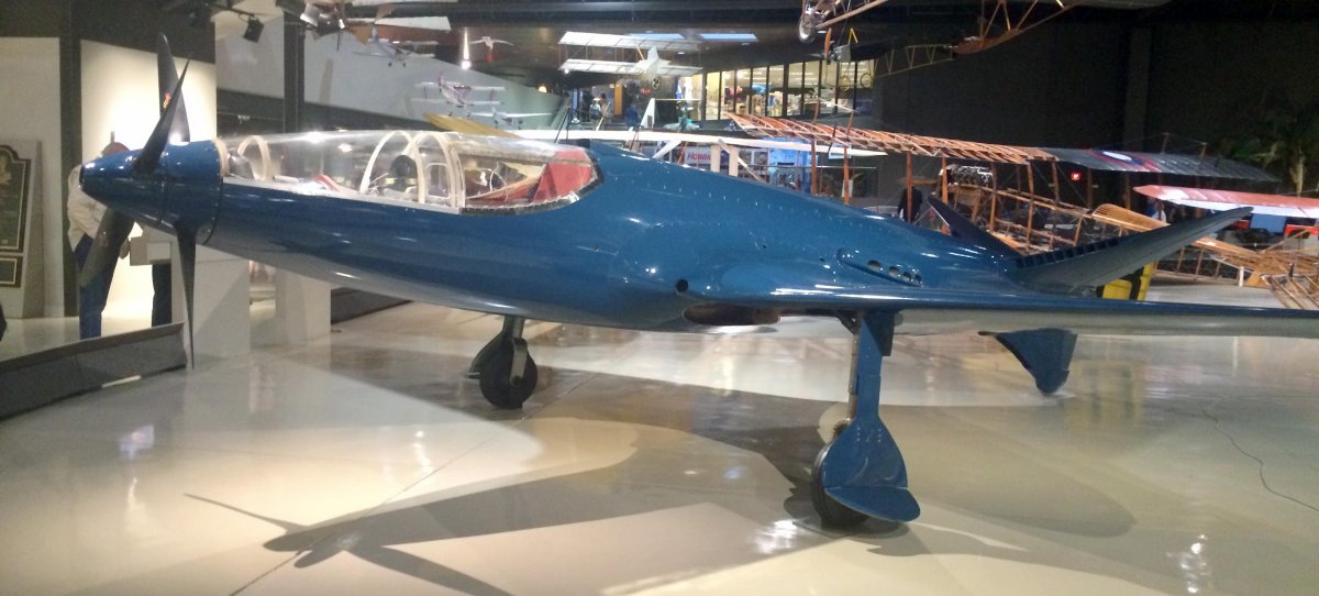 Bugatti 100