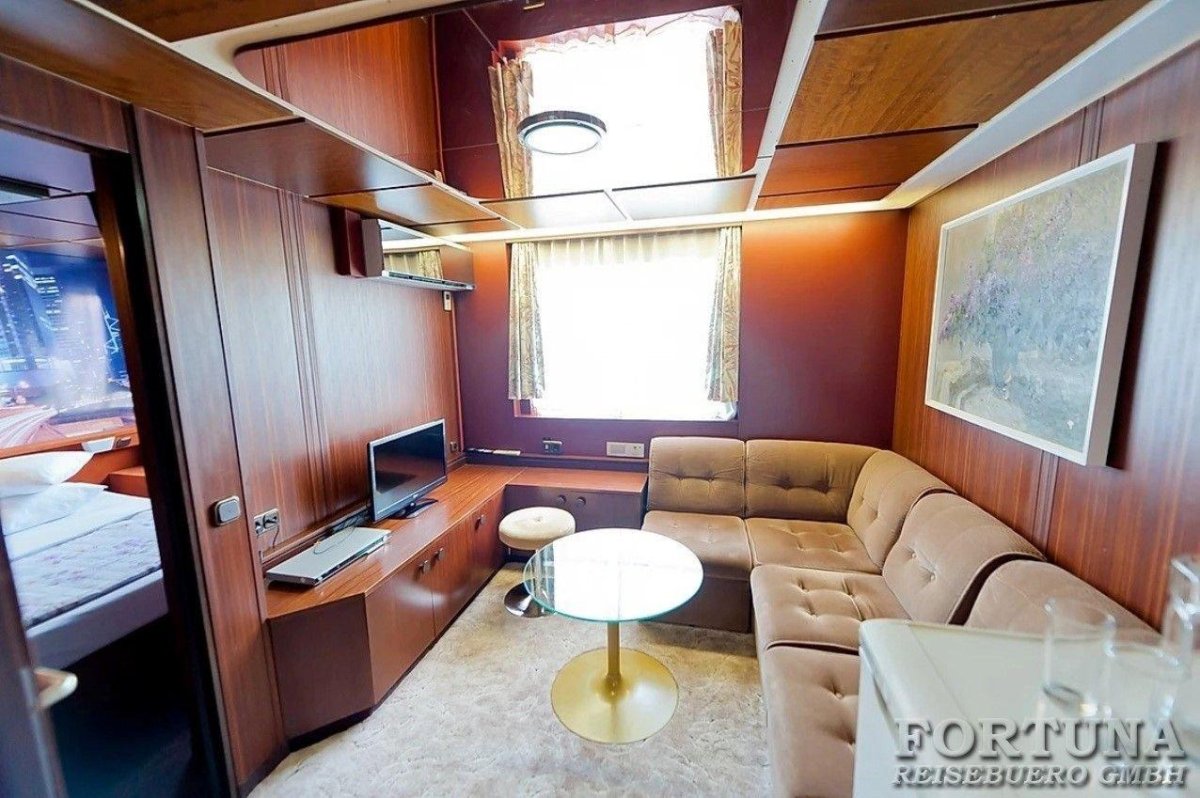 Теплоход Михаил Светлов Якутск каюты