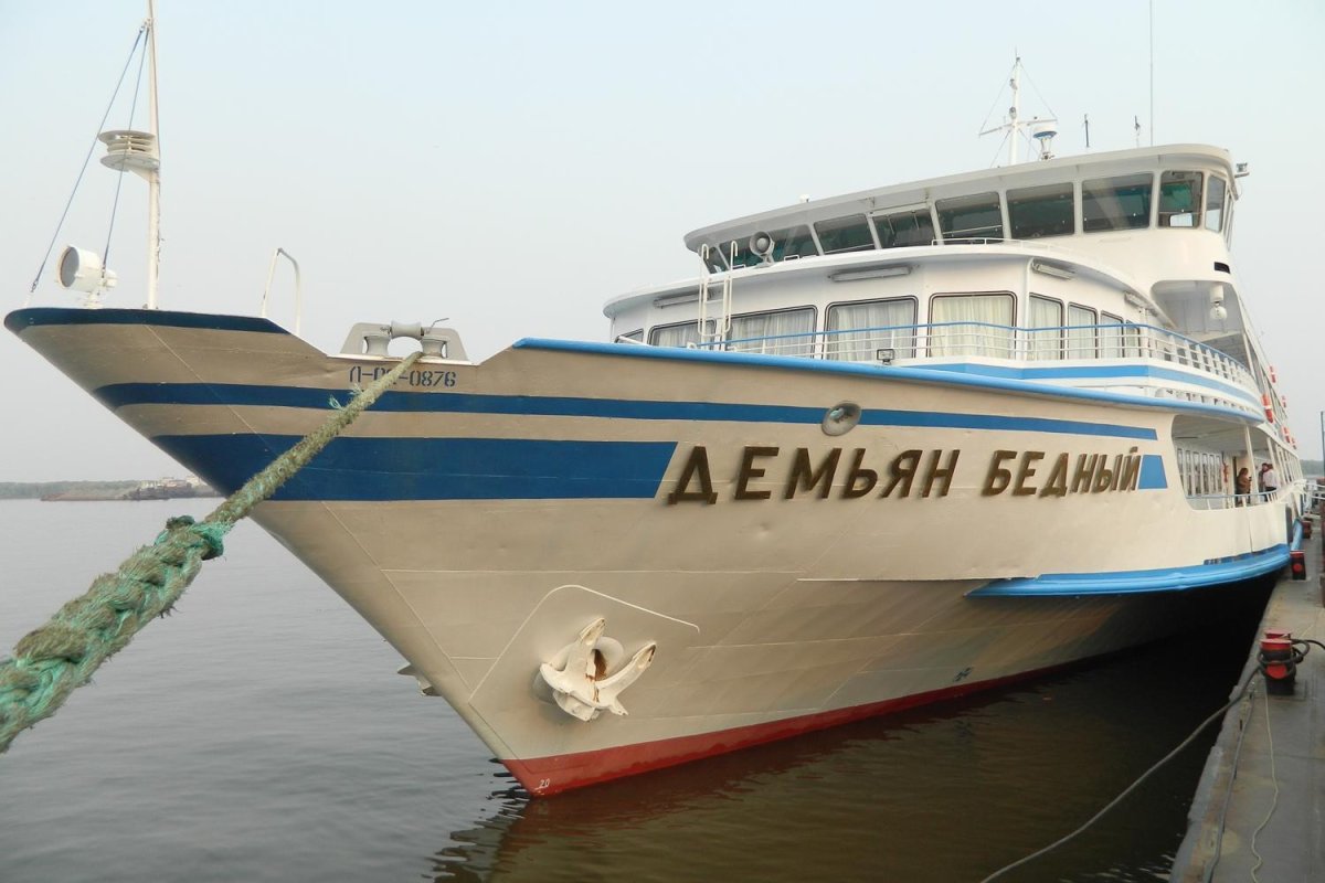 Михаил Светлов Ленские столбы теплоход